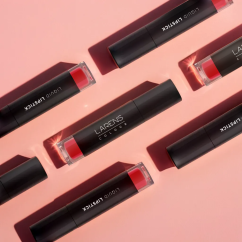 Tekutý matný rúž - Larens Colour Liquid Lipstick - TRUE RED