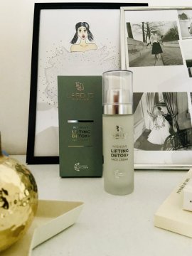 Larens Lifting Detox+ - ten správny detox pre vašu pleť